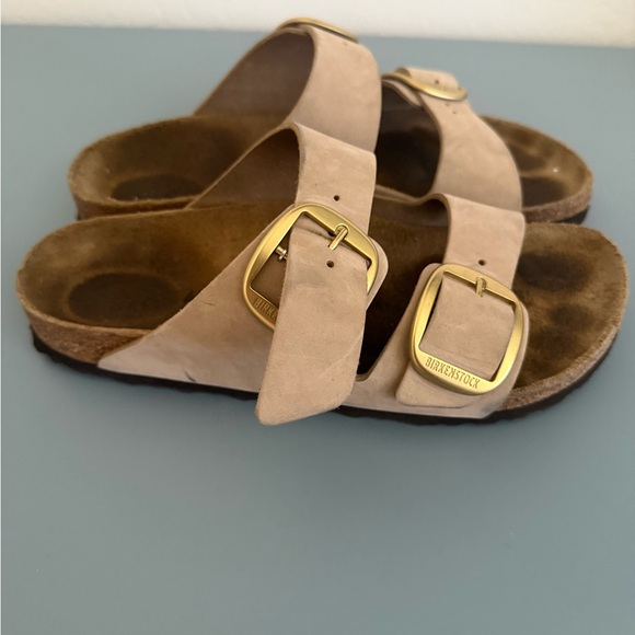 Birkenstock Tan Sandals with Gold Buckles - Picture 1 of 4